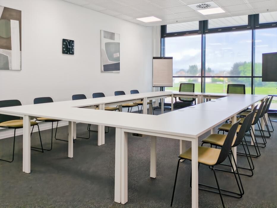 Bilder Regus Modepark Röther