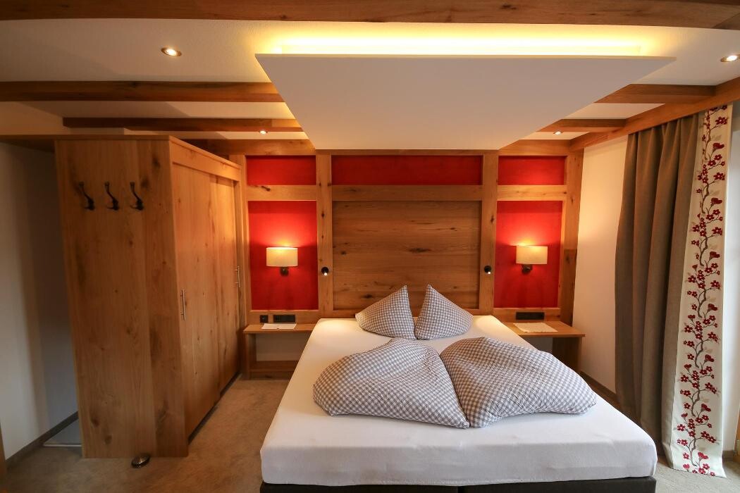 Bilder Tischlerei Mader - Tux