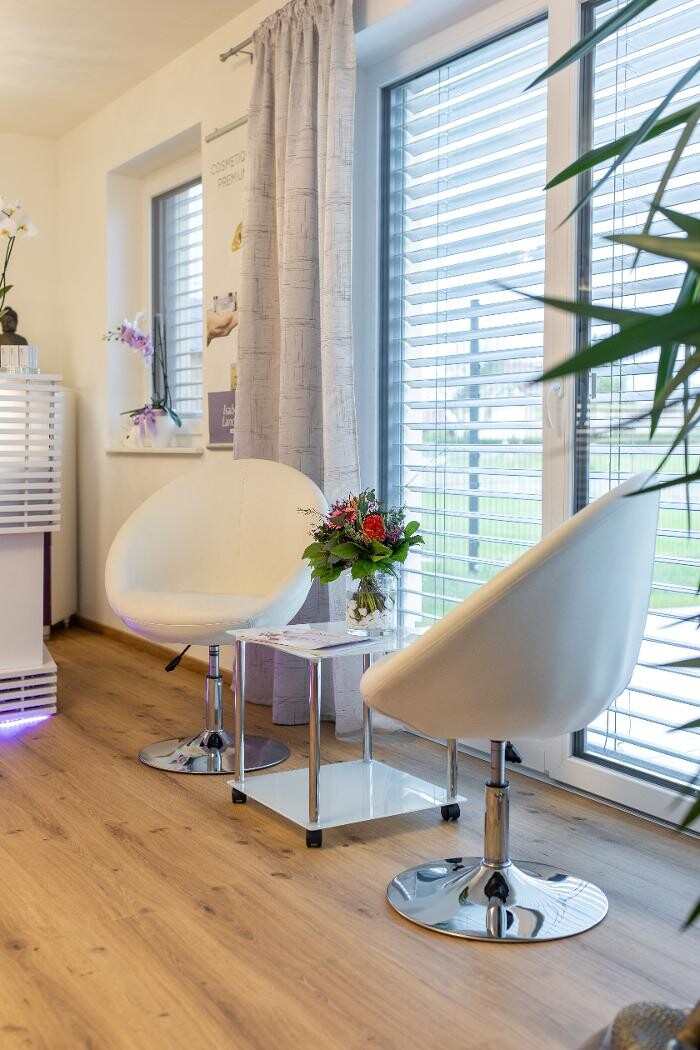 Bilder Anikó Horváth Kosmetik GmbH