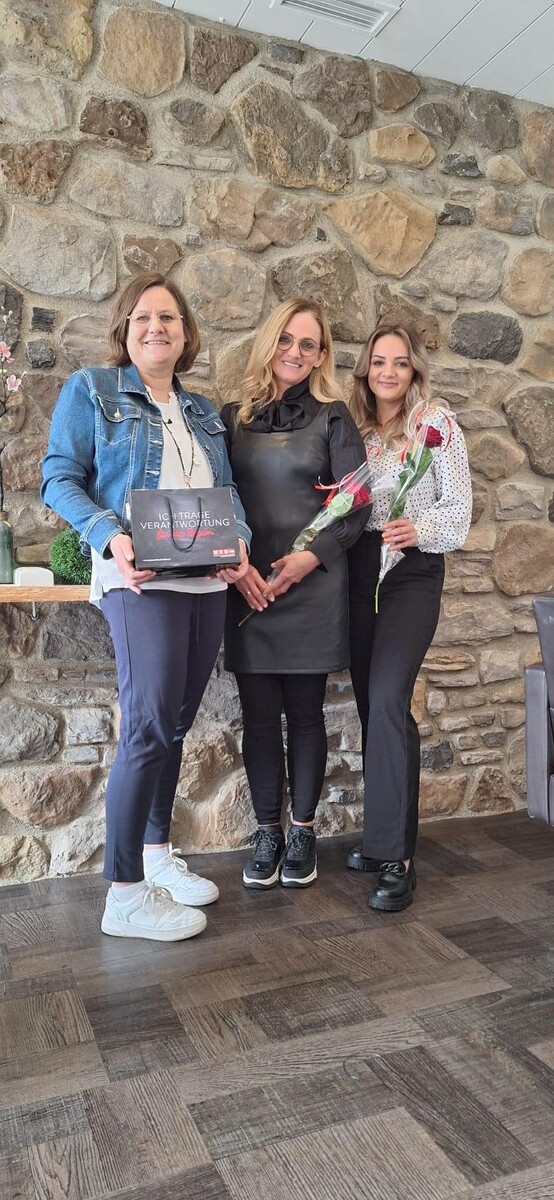 Bilder Friseur & Kosmetiksalon Silvia & Isabel