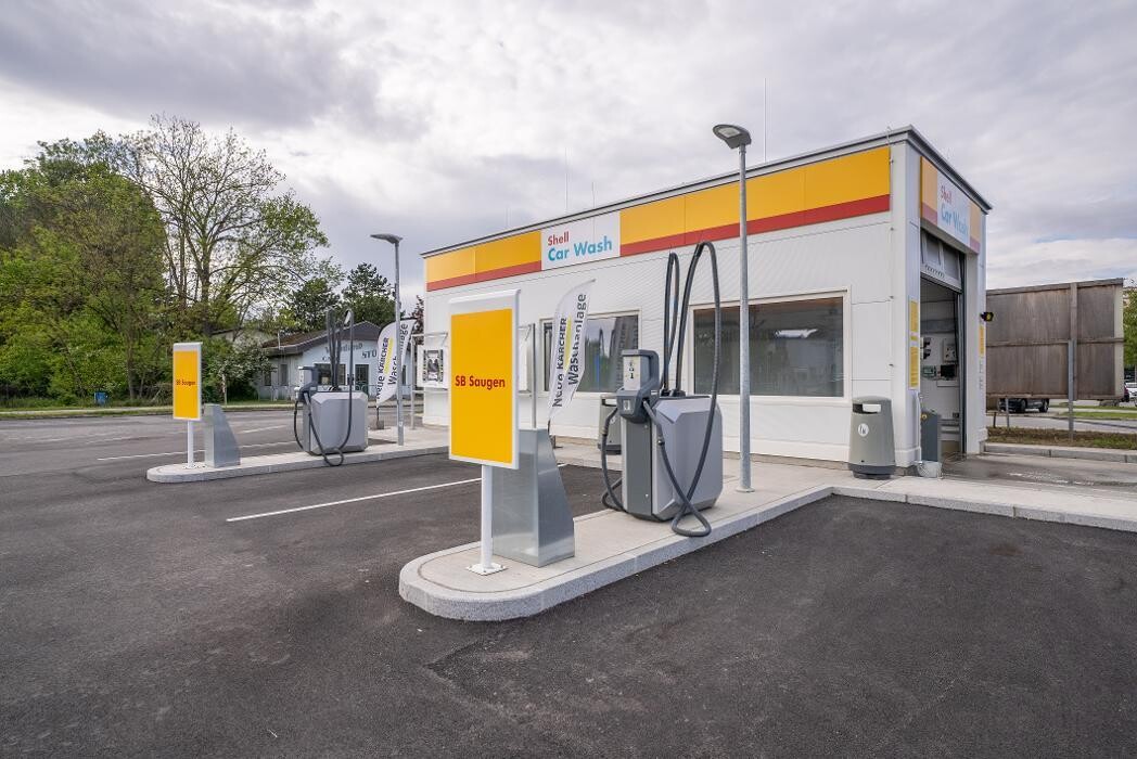 Bilder Shell Recharge Charging Station