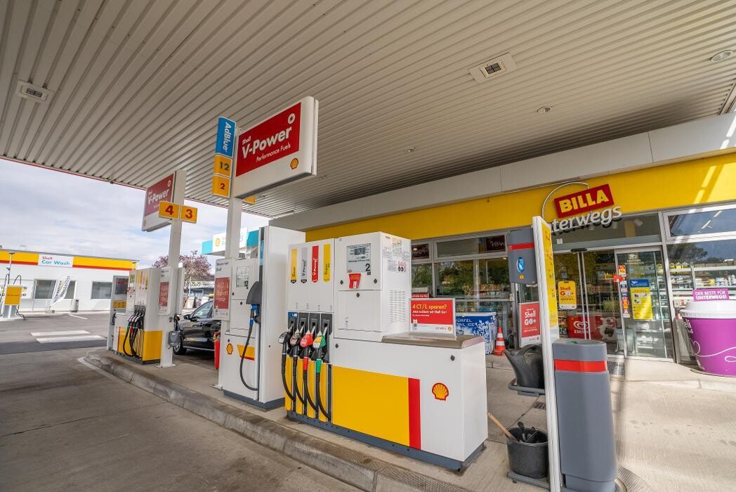 Bilder Shell Recharge Charging Station