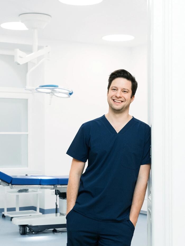 Bilder PD DDr. Raimund Winter - Plastische & Ästhetische Chirurgie