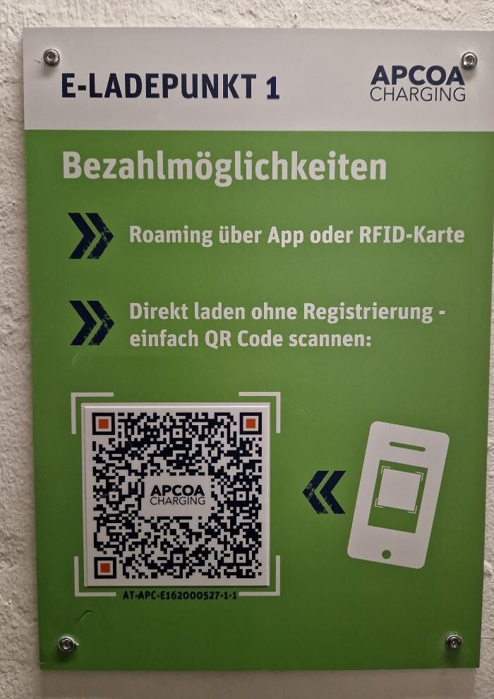 Bilder Apcoa Charging Station