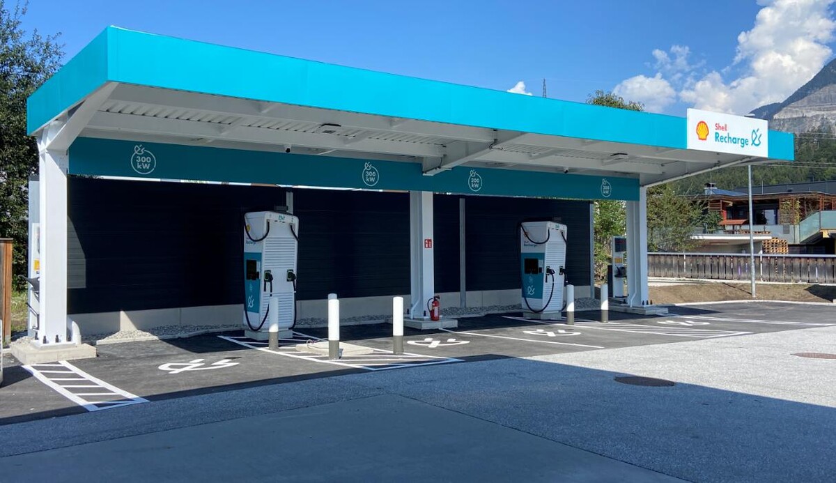 Bilder Shell Recharge Charging Station