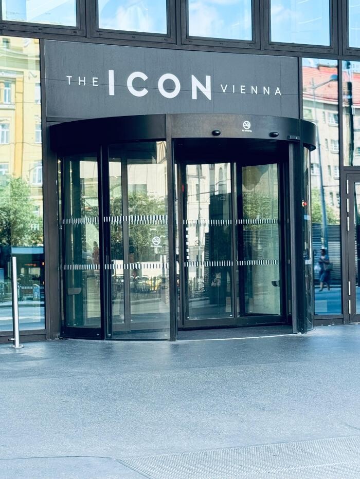 Bilder BIGLETTER ÜBERSETZUNGEN