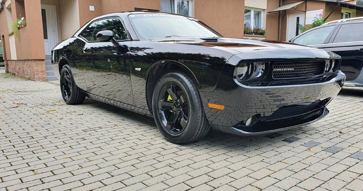 Bilder CarLeone Autopflege & Reifenservice