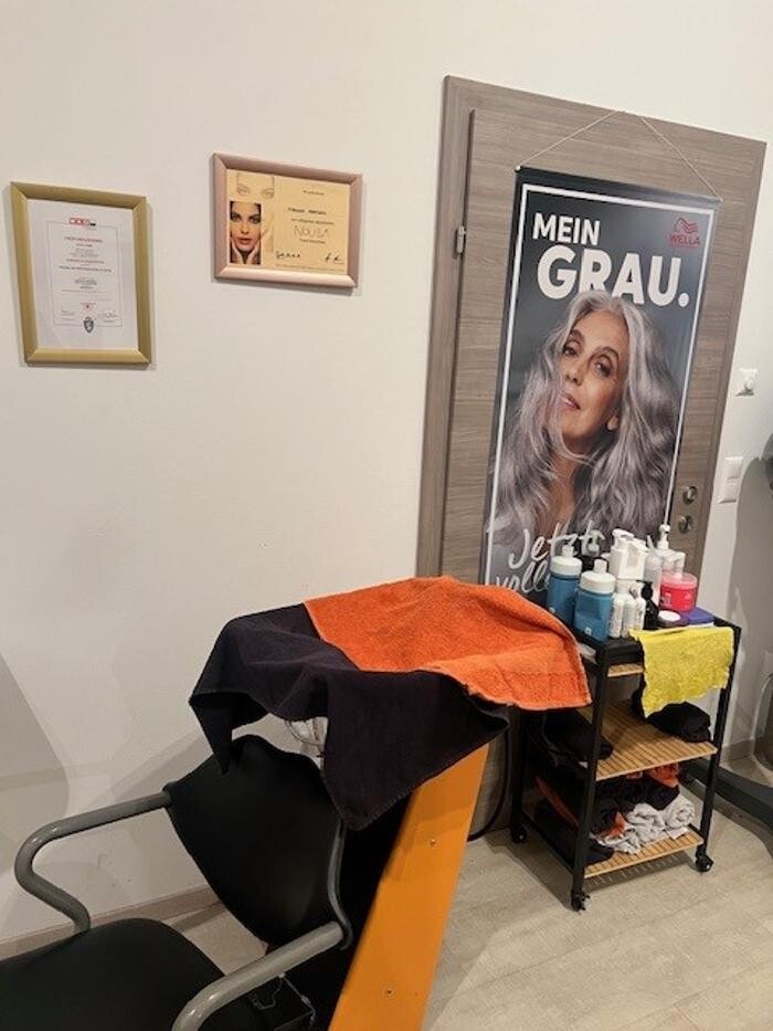 Bilder Friseurstudio HairZstück