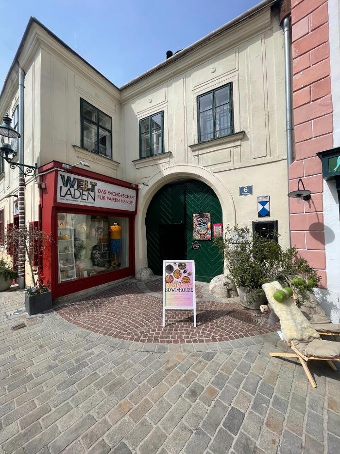 Bilder Constantin´s Bowl House