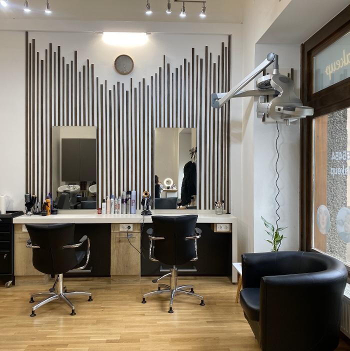 Bilder Friseur Sara