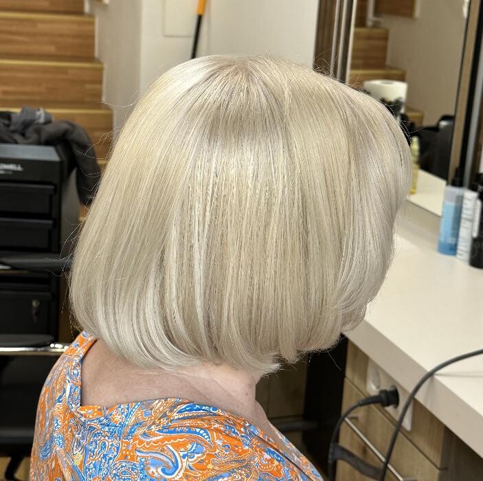 Bilder Friseur Sara