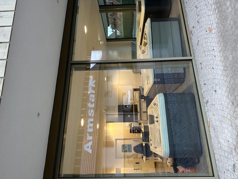 Bilder ARMSTARK Whirlpools, Swim Spas, Saunen & Infrarotkabinen