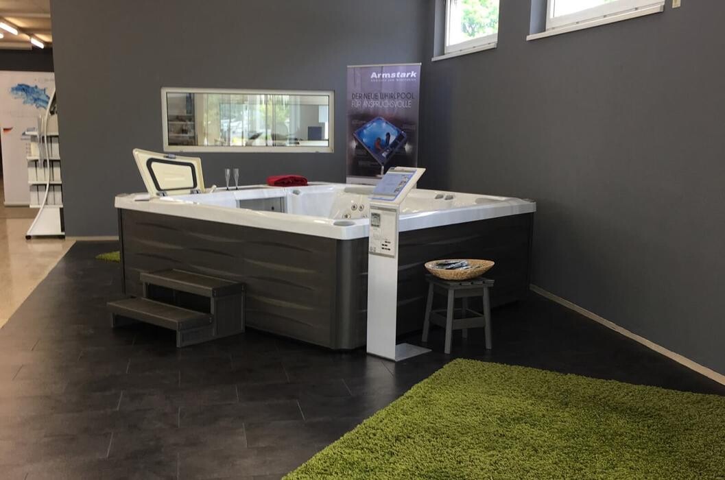 Bilder ARMSTARK Whirlpools, Swim Spas, Saunen & Infrarotkabinen