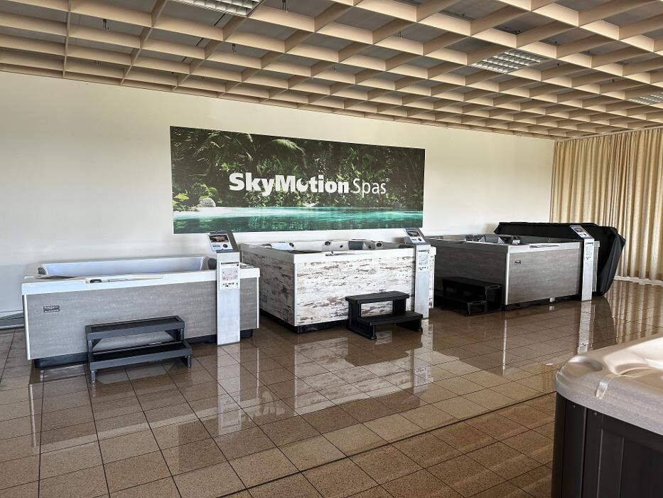 Bilder ARMSTARK Whirlpools, Swim Spas, Saunen & Infrarotkabinen