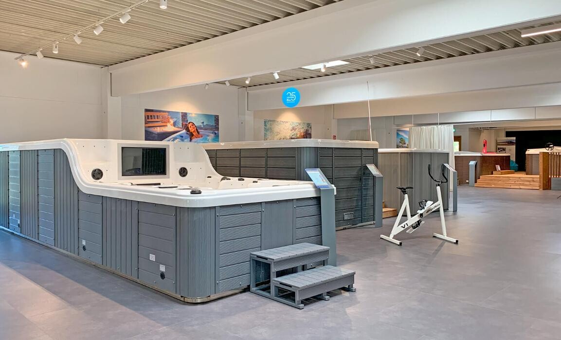 Bilder ARMSTARK Whirlpools, Swim Spas, Saunen & Infrarotkabinen