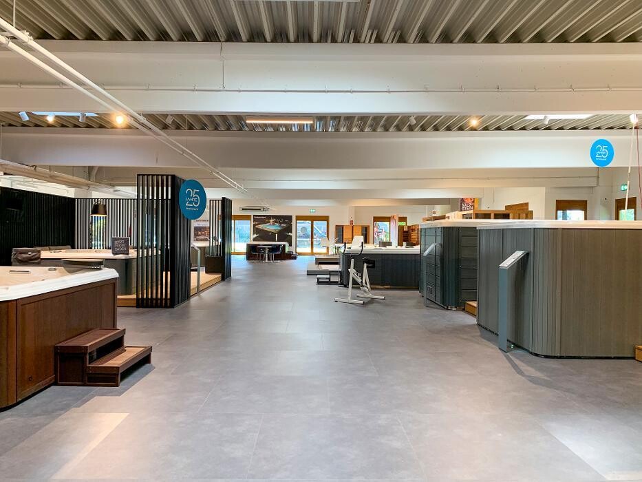 Bilder ARMSTARK Whirlpools, Swim Spas, Saunen & Infrarotkabinen