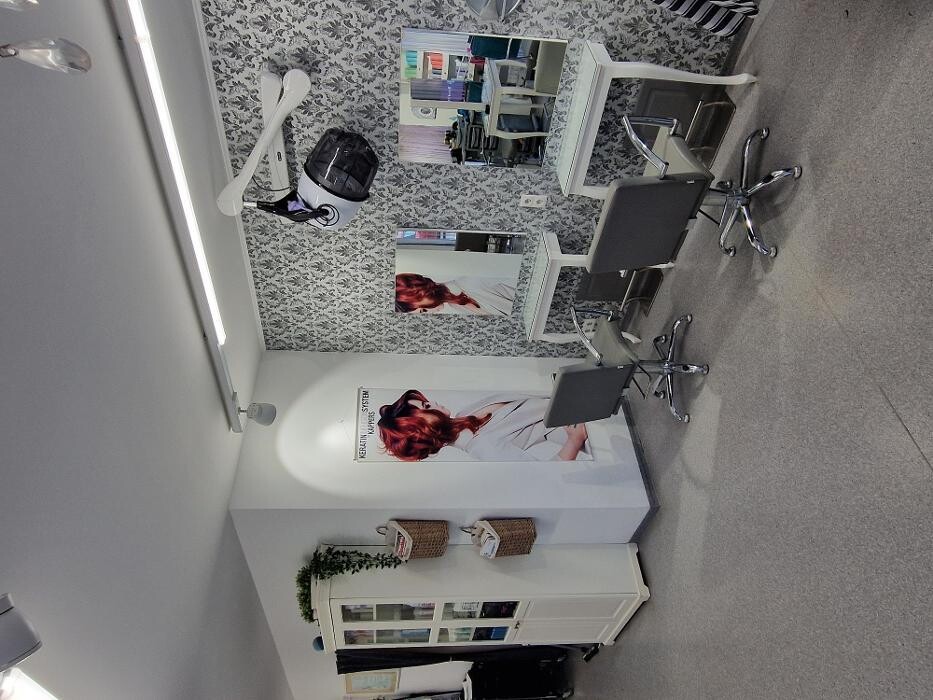 Bilder Hair by West