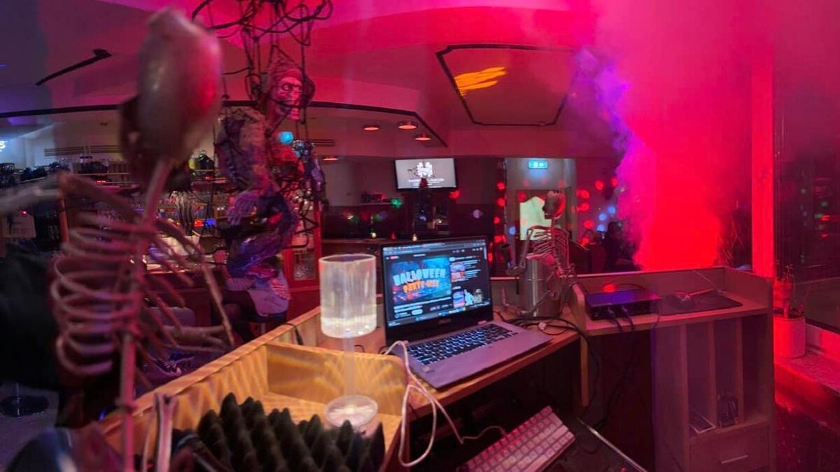 Bilder Mankerle/M.O.B Club