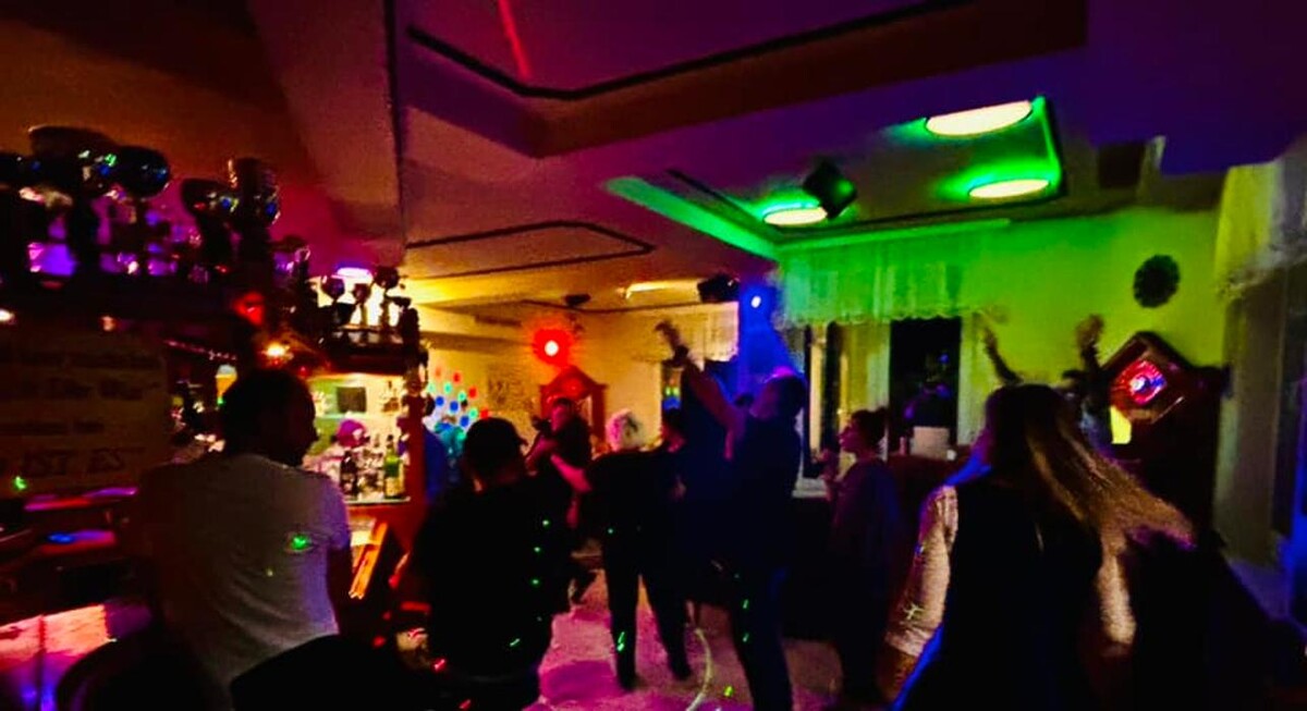 Bilder Mankerle/M.O.B Club