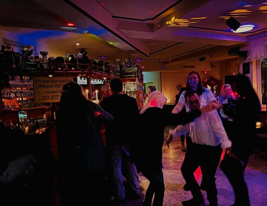Bilder Mankerle/M.O.B Club