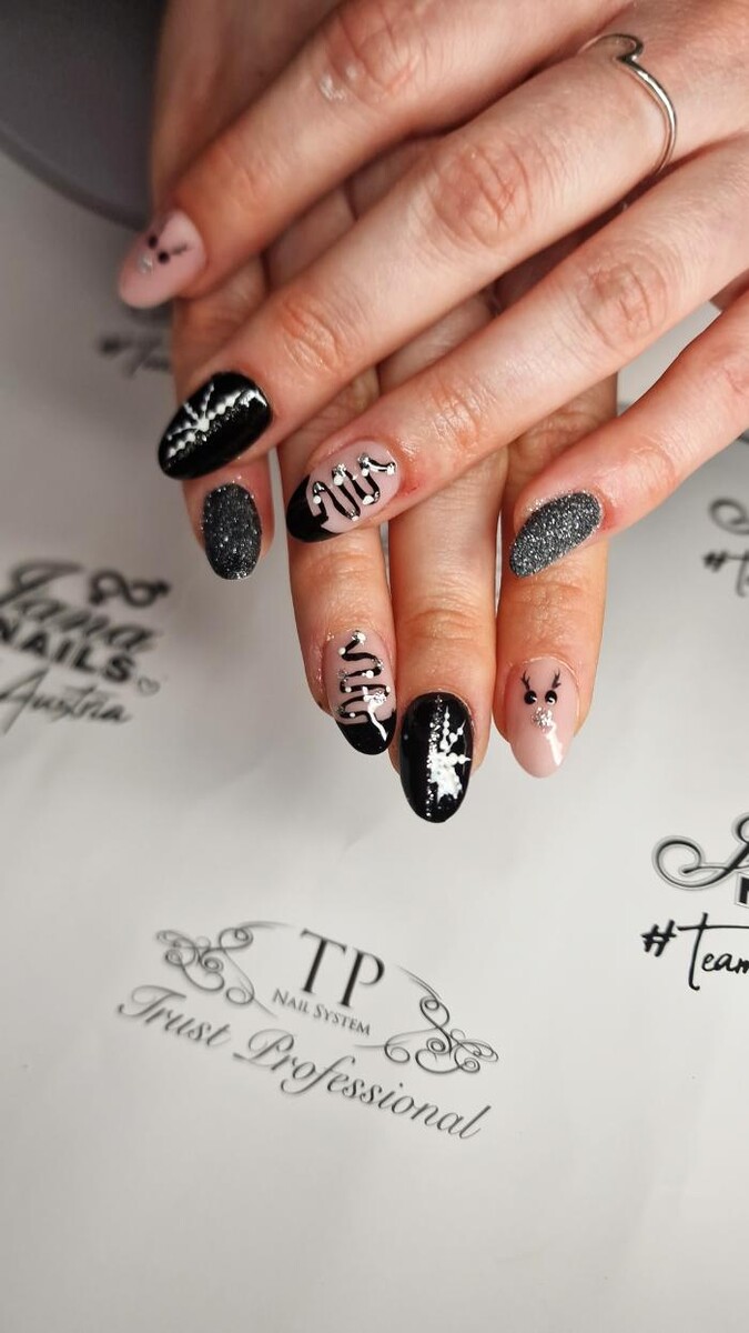 Bilder Winnibelnails by Adriana Marte