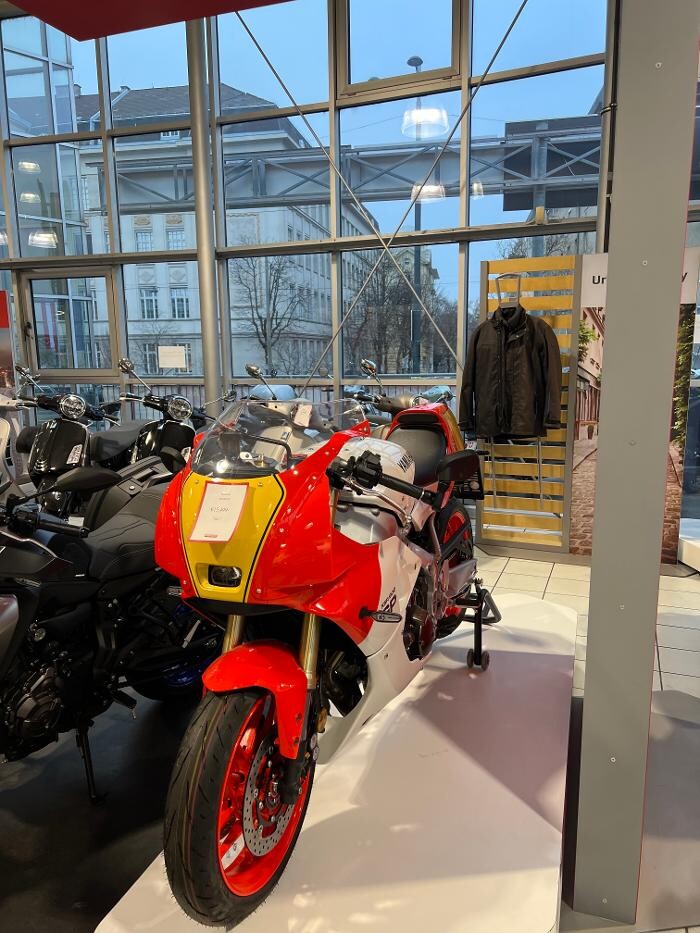 Bilder Yamaha Rainer