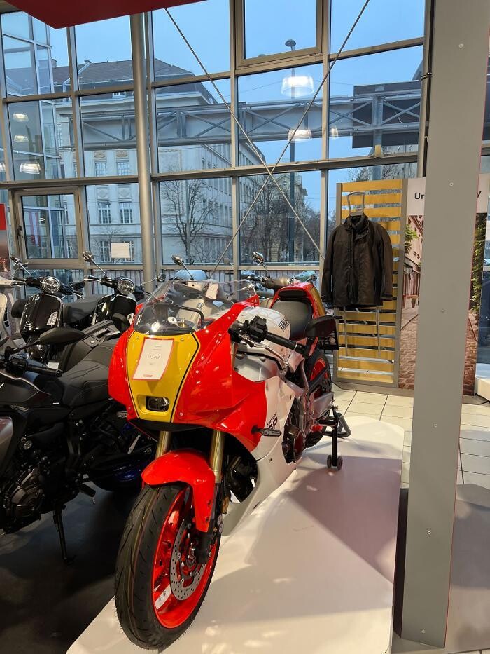 Bilder Yamaha Rainer