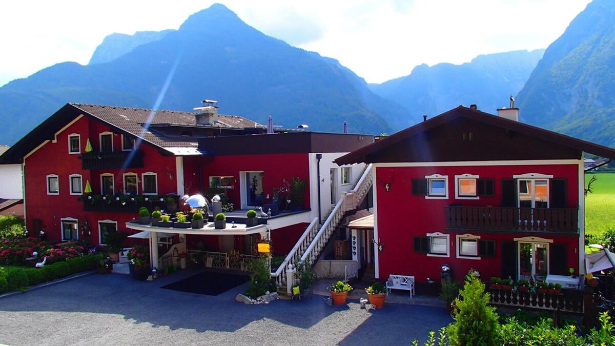 Bilder Holidaysun - Chalets im Salzburger Land