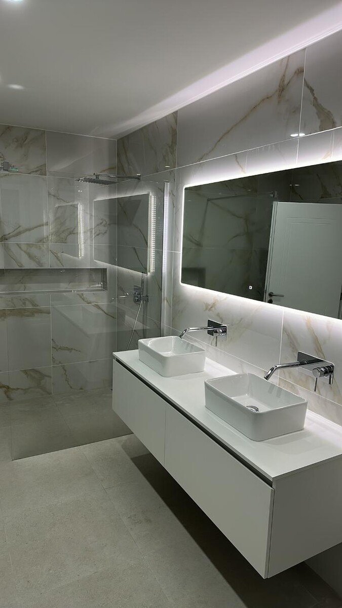 Bilder Reshani Installationen