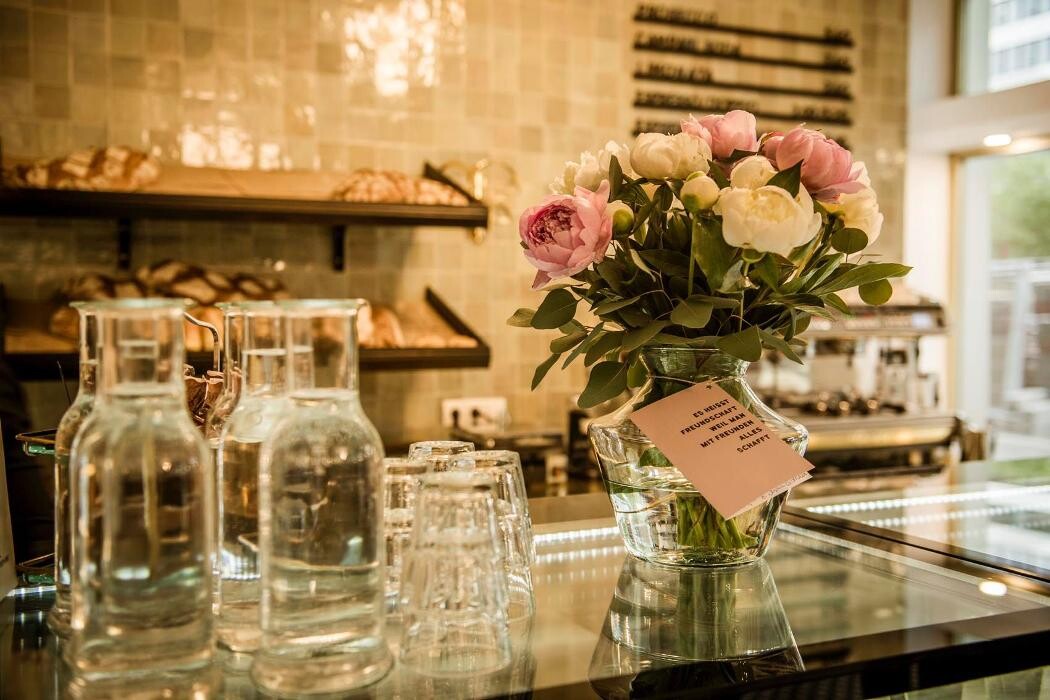 Bilder Cafe Farmacia 1040