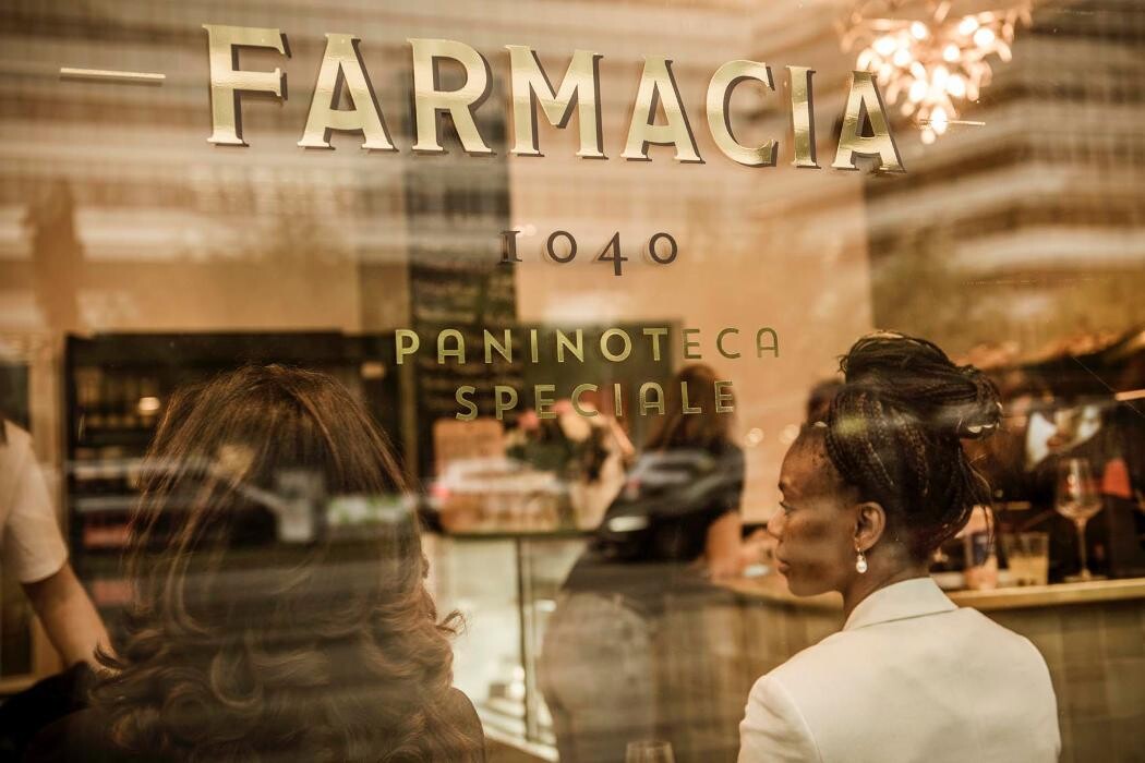 Bilder Cafe Farmacia 1040