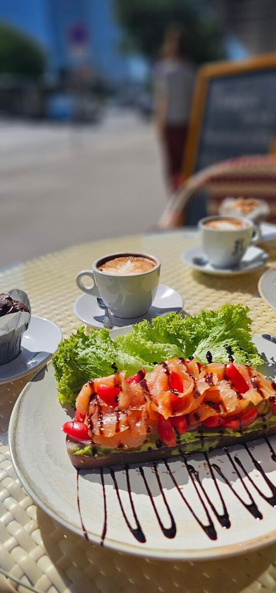 Bilder Cafe Farmacia 1040