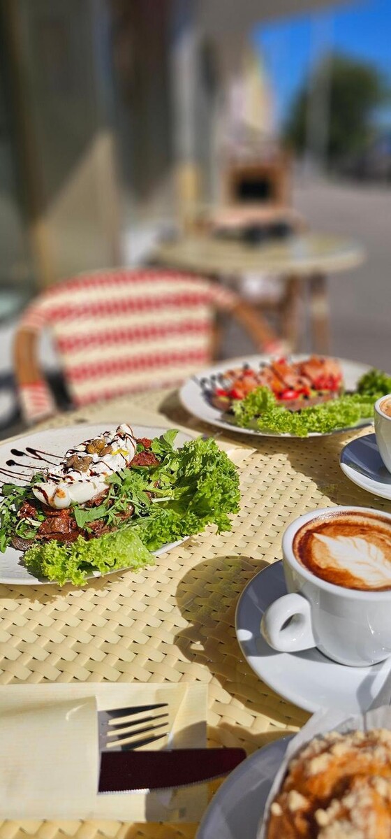 Bilder Cafe Farmacia 1040