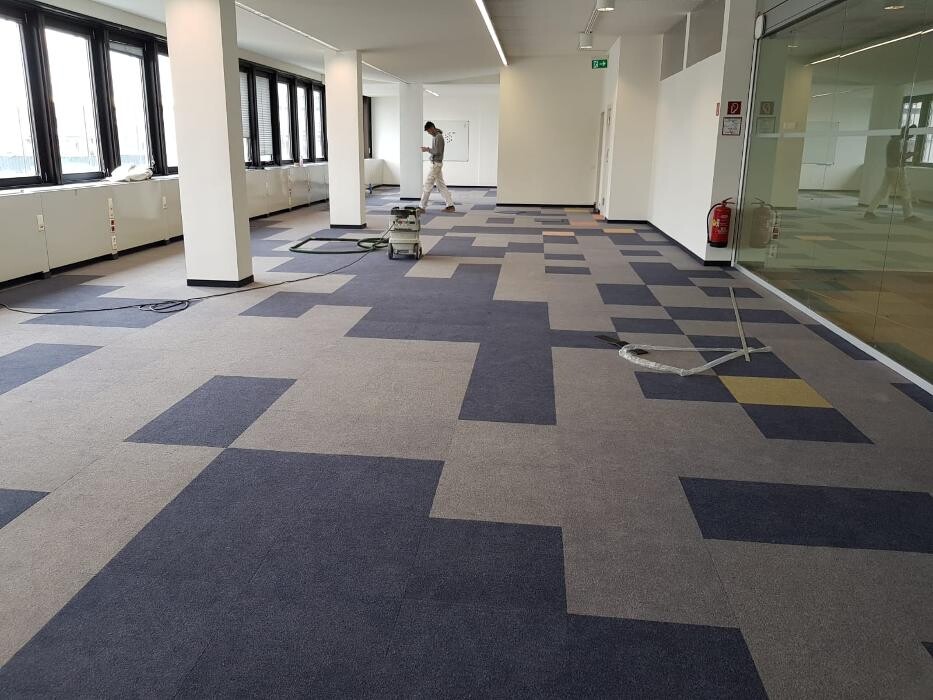 Bilder Valenta & Valenta GmbH - Wien - Malerei, Anstrich, Tapeten & Boden