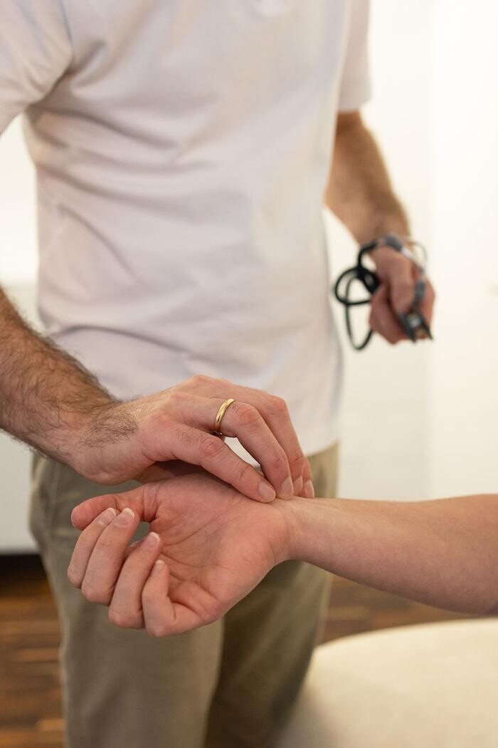 Bilder Dr. Sebastian Baumgartner - Spezialist für Reise-, Tropenmedizin & Innere Medizin