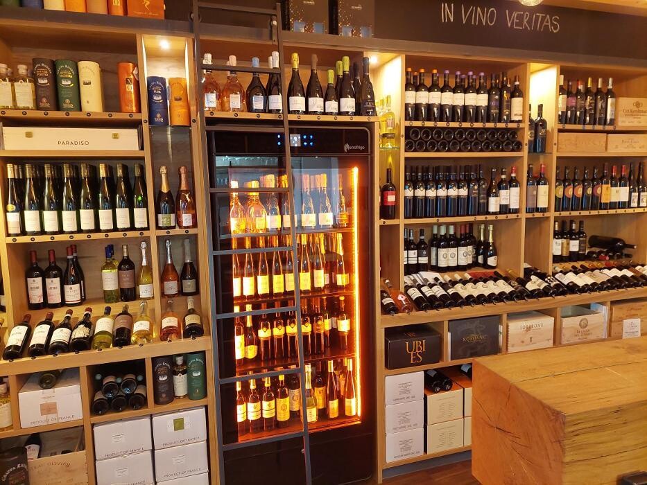 Bilder TIBOLI Delikatessen und Wein GmbH