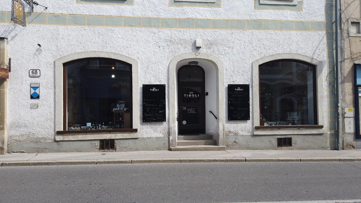 Bilder TIBOLI Delikatessen und Wein GmbH