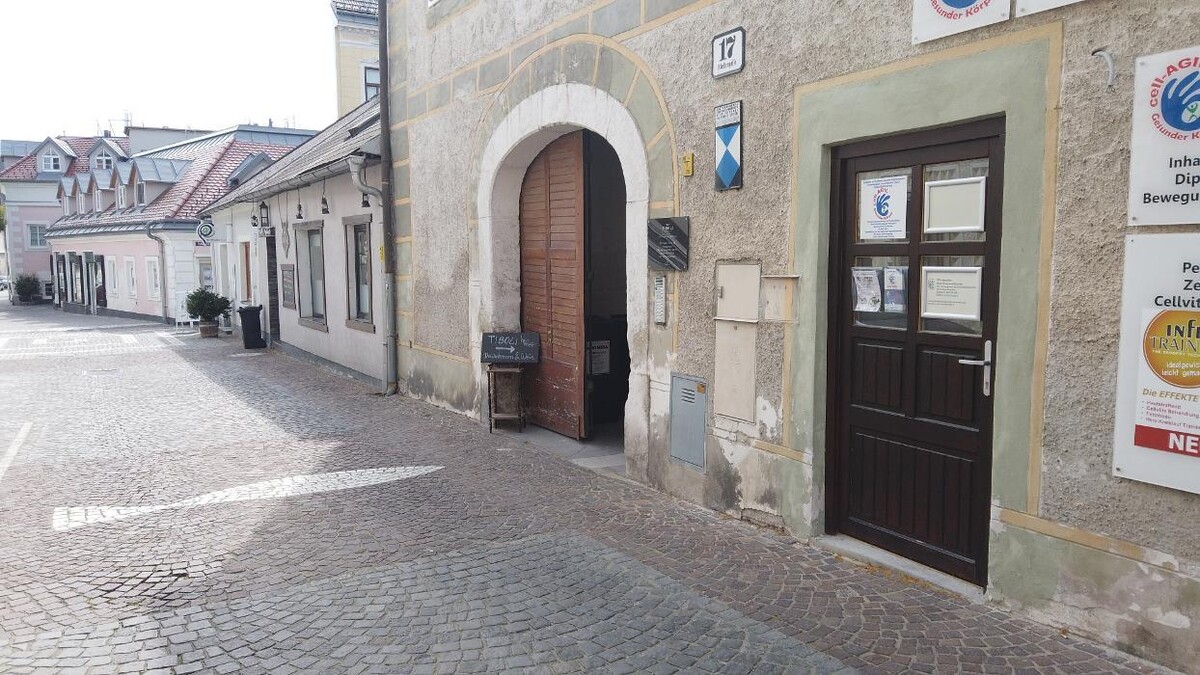 Bilder TIBOLI Delikatessen und Wein GmbH