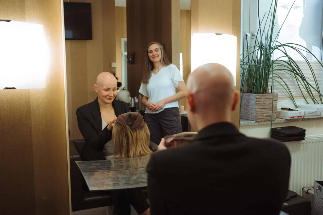 Bilder KRAFTHAAR Friseur- und Perückenstudio
