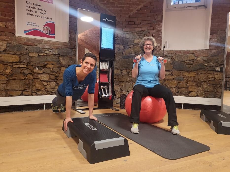 Bilder Grazia - Frauenfitness + Corpus Felix Rehastudio