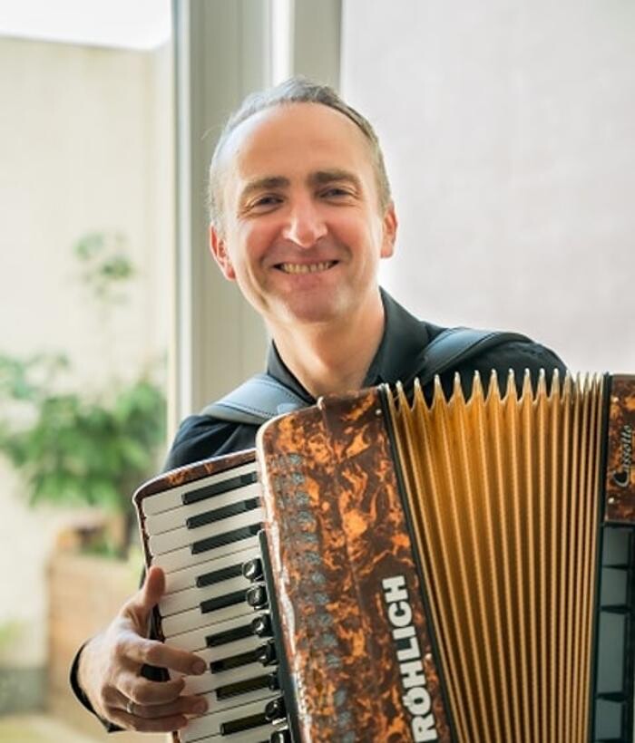 Bilder Musikschule Fröhlich - Mag. Roman Pawollek