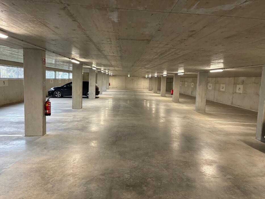 Bilder Parkhaus Graz | Parken am Flughafen Graz | Parkgarage Flughafen Graz