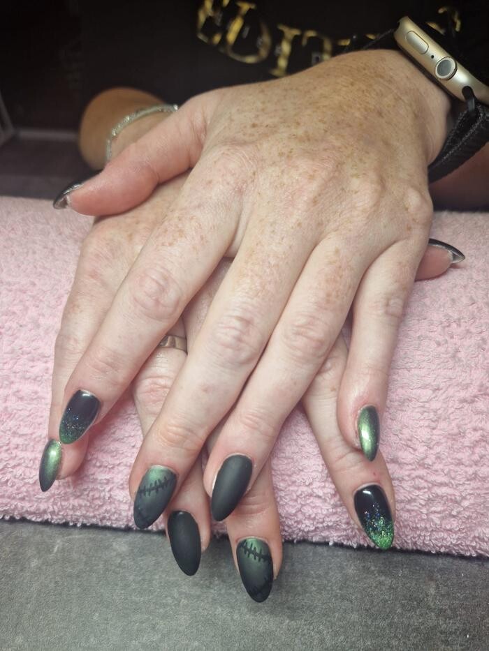 Bilder Hair & Nails by Meli