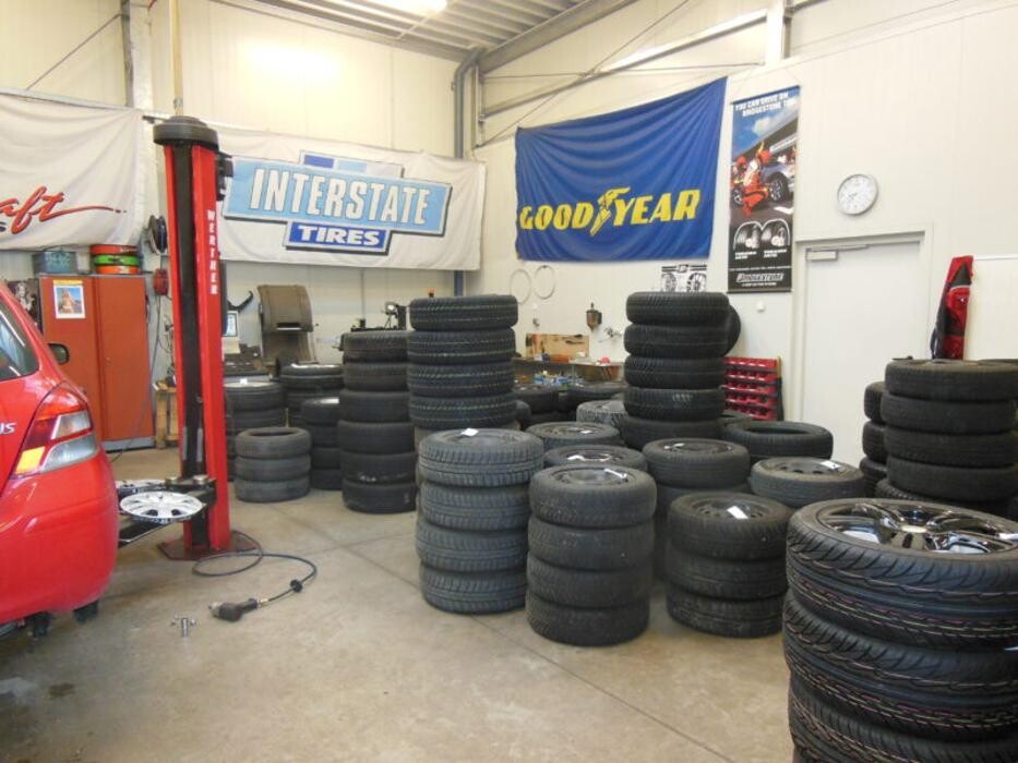 Bilder PickUp Autozubehör und Ersatzteile GmbH