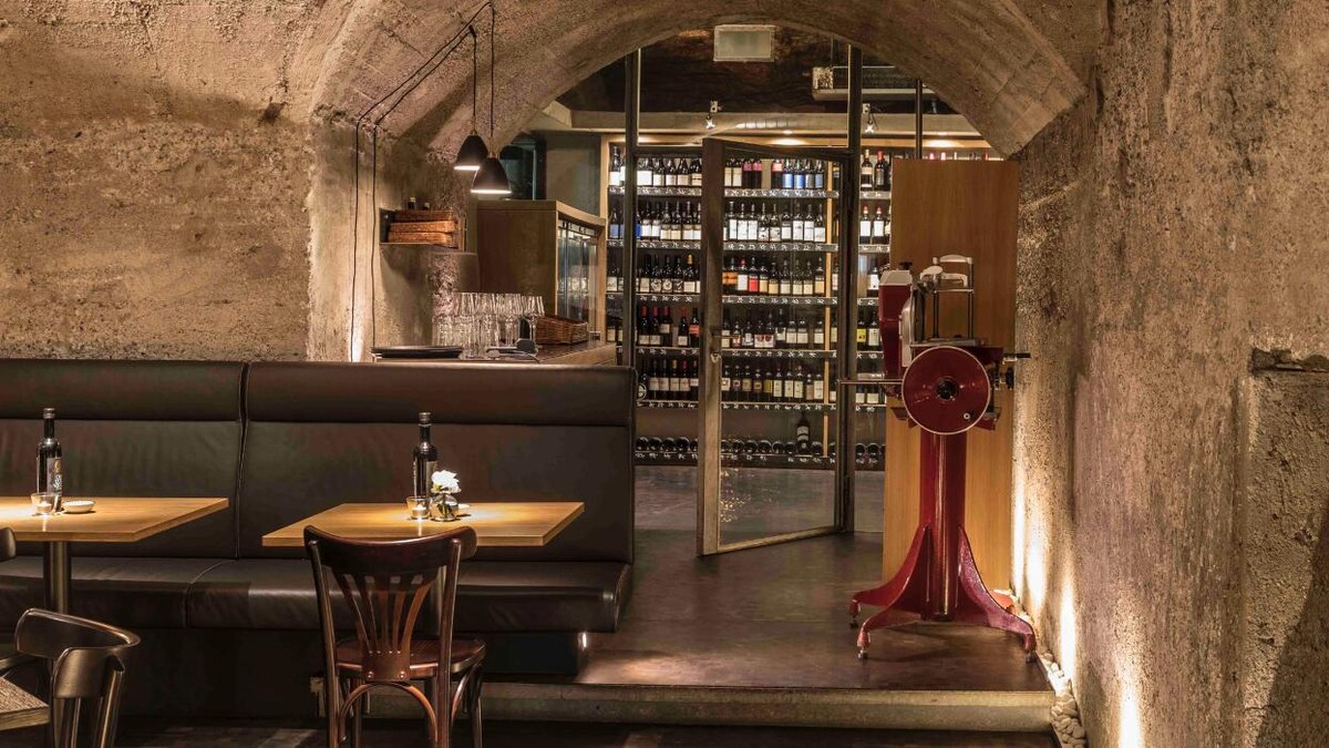 Bilder magazin: Bistro . Vinothek . Shop