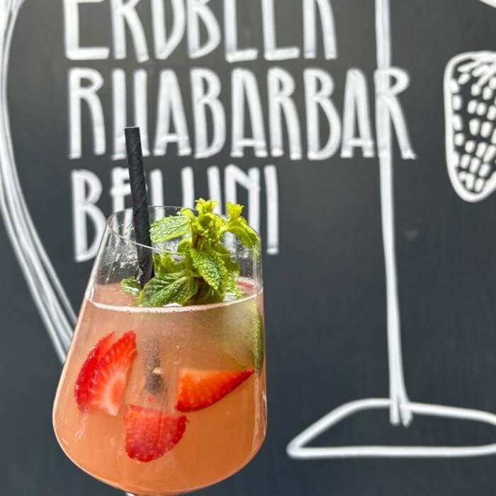 Bilder magazin: Bistro . Vinothek . Shop