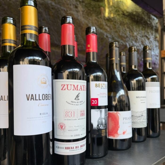 Bilder magazin: Bistro . Vinothek . Shop