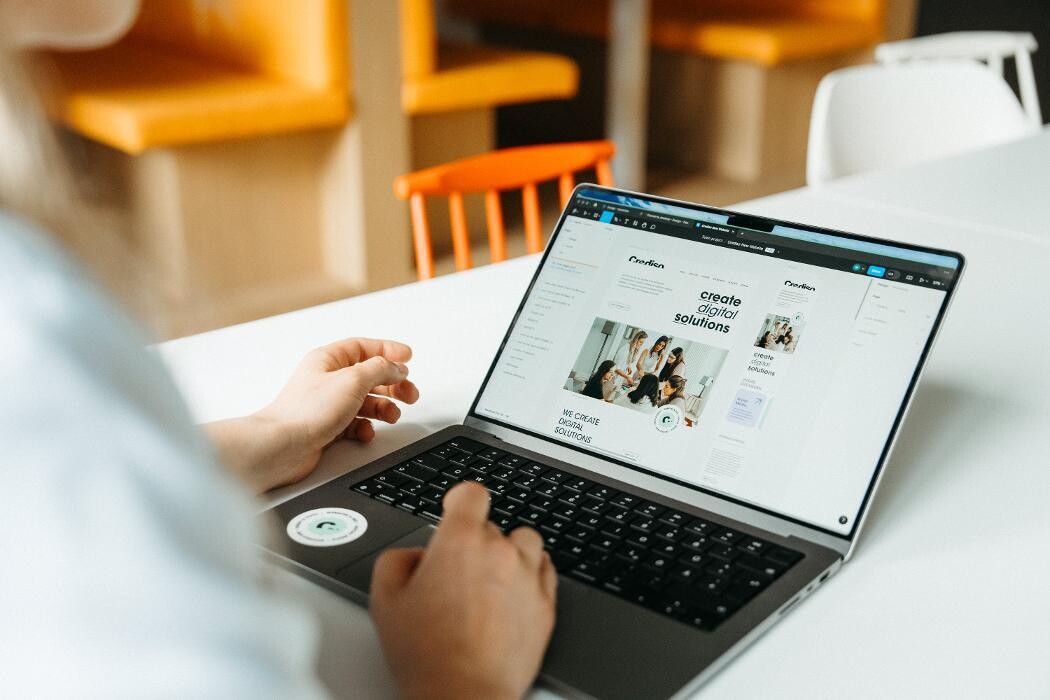 Bilder Crediso Media GmbH