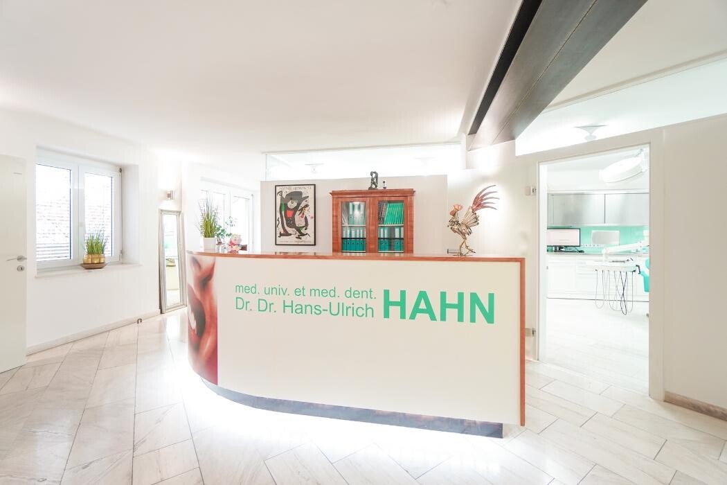 Bilder DDr. Hans-Ulrich Hahn - Zahnarzt Graz Andritz