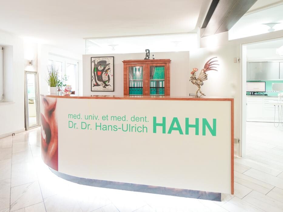Bilder DDr. Hans-Ulrich Hahn - Zahnarzt Graz Andritz